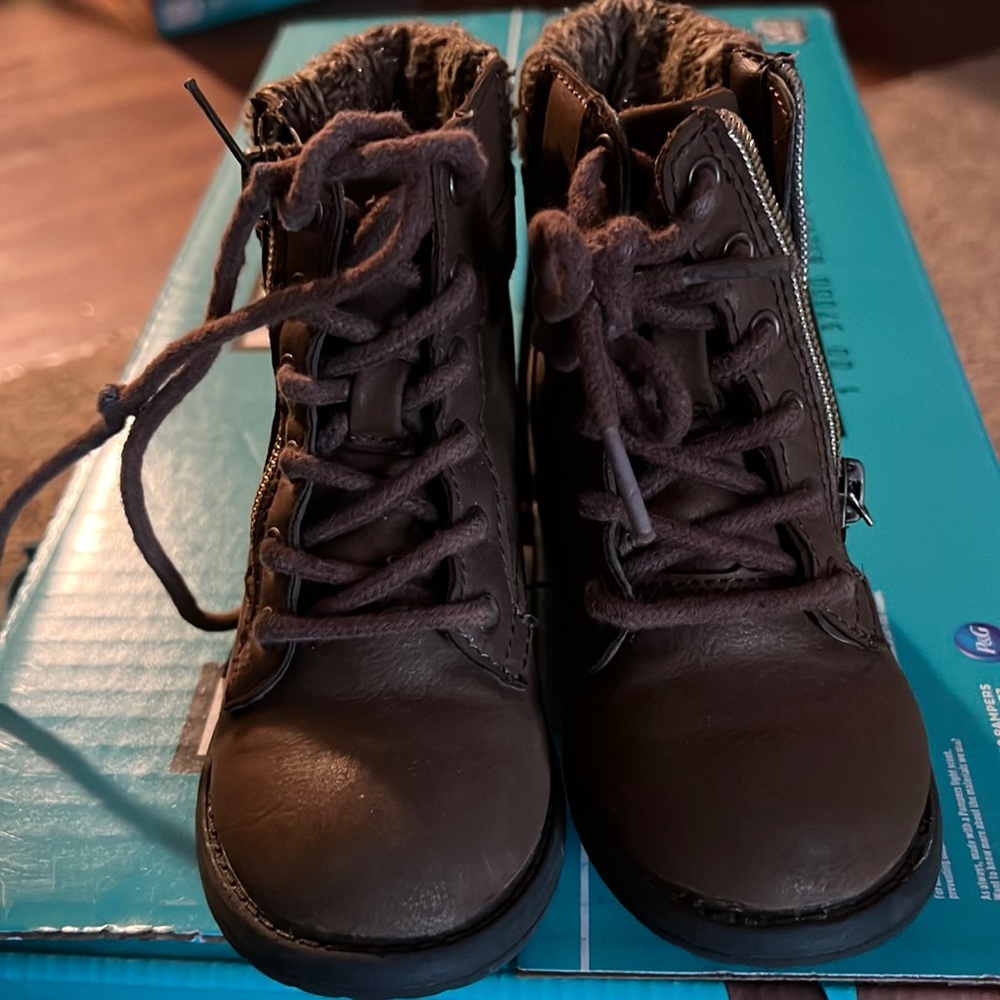 Wonder Nation Boots
